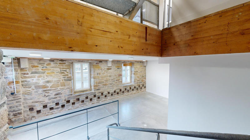 Local commercial - 218 m² - 1 pièce