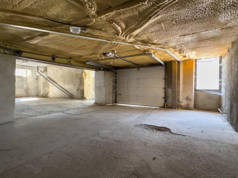 Immeuble - 220 m² - 9 pièces