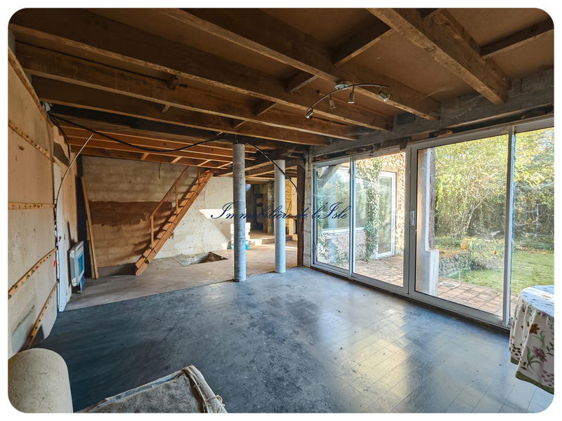 Maison - 208 m² - 4 pièces