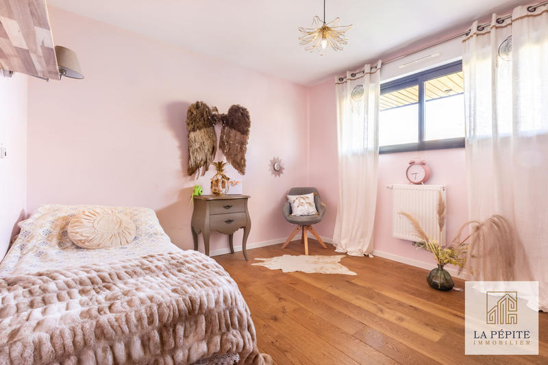 Maison - 138 m² - 5 pièces