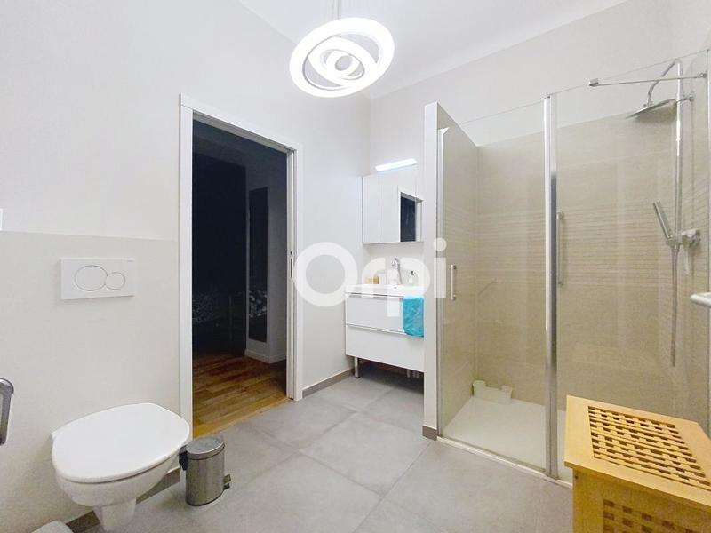 Maison - 199 m² - 5 pièces