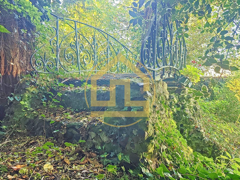 Maison - 430 m² - 13 pièces