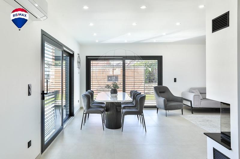 Maison - 148 m² - 5 pièces