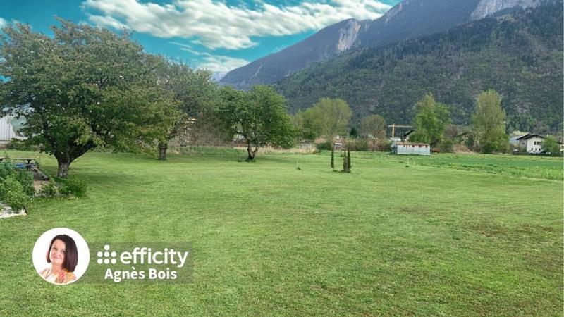 Maison - 200 m² - 2 pièces