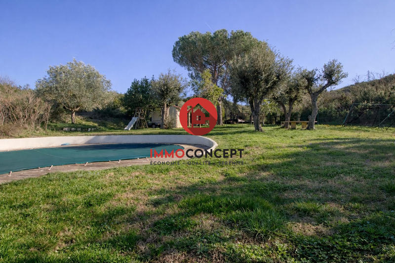 Villa - 190 m² - 6 pièces