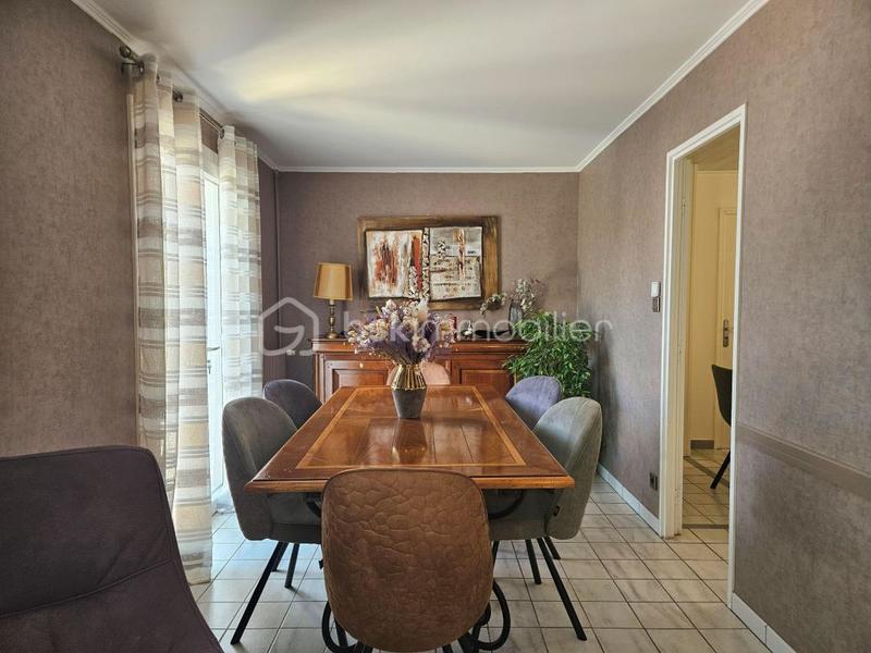 Maison traditionnelle - 104 m² - 4 pièces