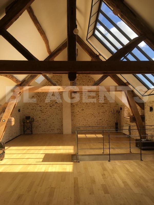 Maison - 248 m² - 8 pièces