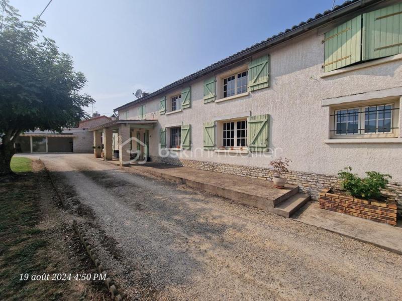 Longère - 213 m² - 6 pièces