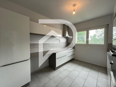 Maison - 121 m² - 4 pièces