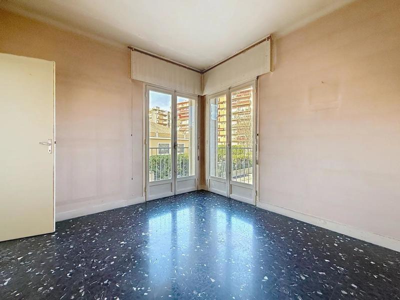 Appartement - 188 m² - 6 pièces