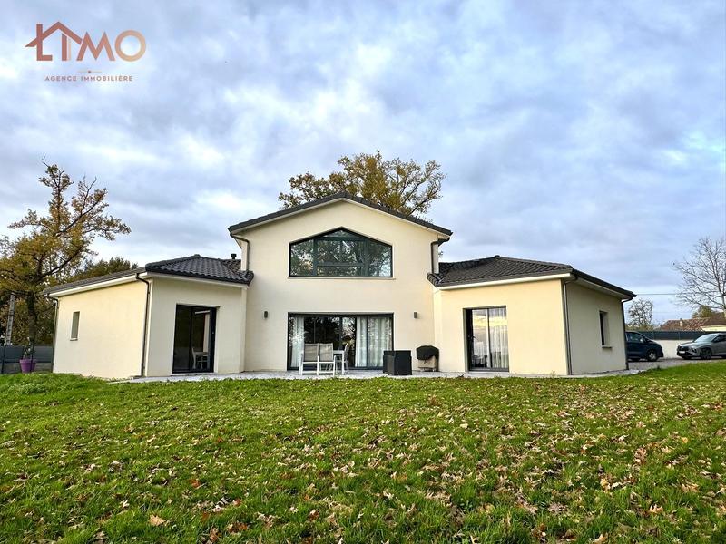 Maison - 168 m² - 7 pièces