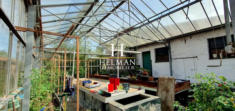 Maison - 536 m² - 16 pièces