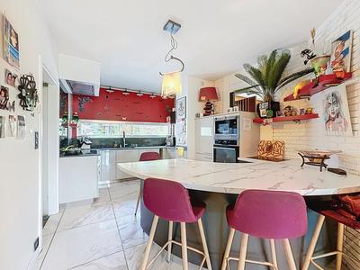 Maison - 225 m² - 5 pièces
