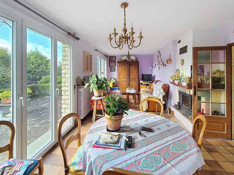 Maison - 94 m² - 6 pièces