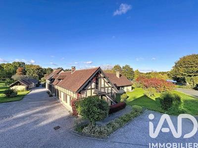 Maison - 870 m² - 24 pièces