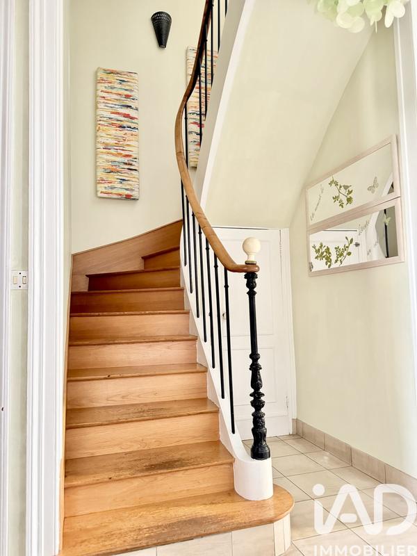 Maison de ville - 184 m² - 9 pièces