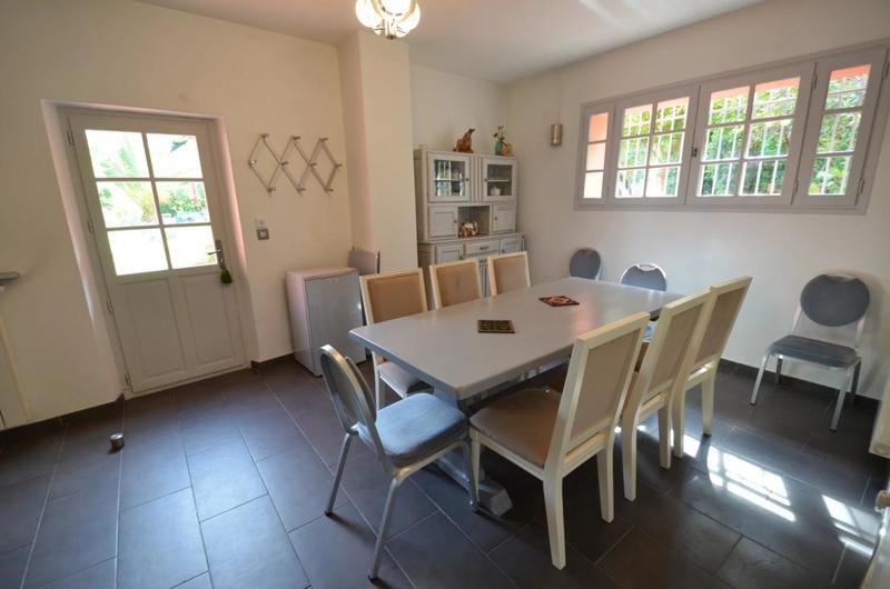 Maison chambre d'hôtes - 420 m² - 16 pièces