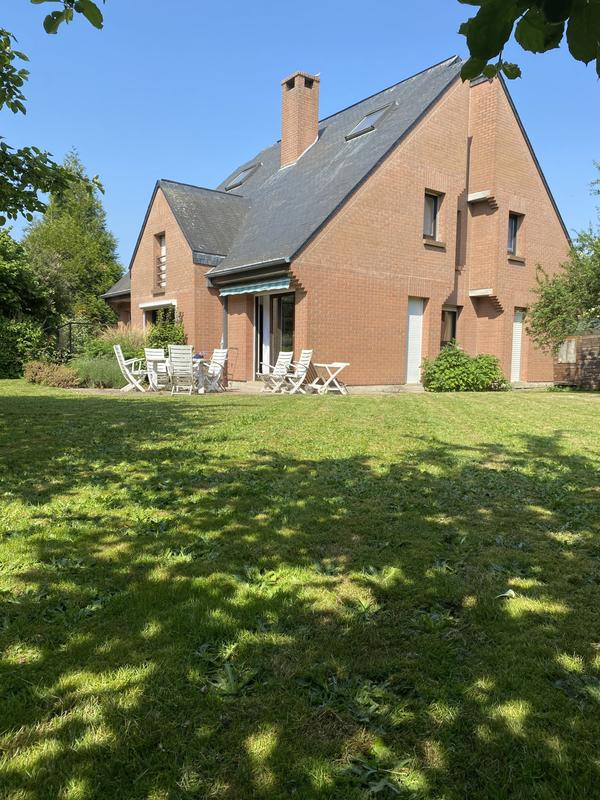 Villa - 179 m² - 9 pièces