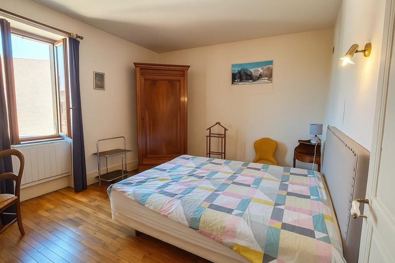 Maison - 186 m² - 7 pièces