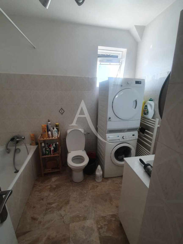 Immeuble - 8 pièces