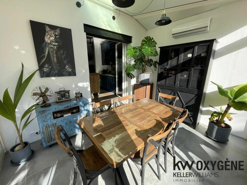 Maison - 96 m² - 5 pièces