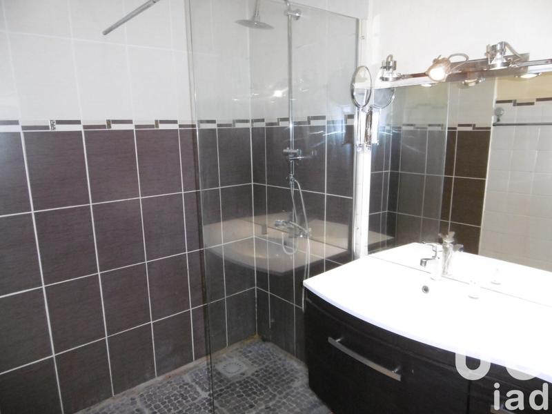 Maison - 233 m² - 12 pièces