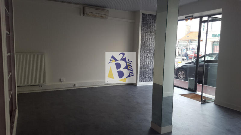 Services - 59 m² - 3 pièces