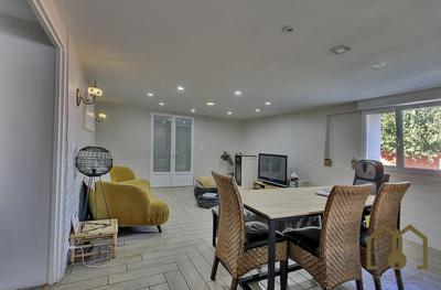 Maison - 152 m² - 6 pièces