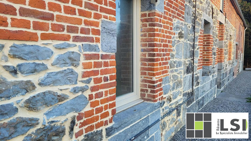 Maison - 245 m² - 8 pièces