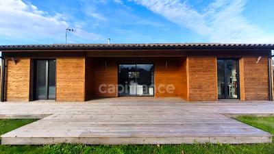 Maison - 100 m² - 4 pièces