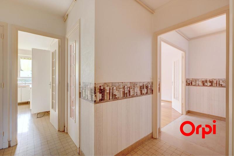 Appartement - 81 m² - 3 pièces