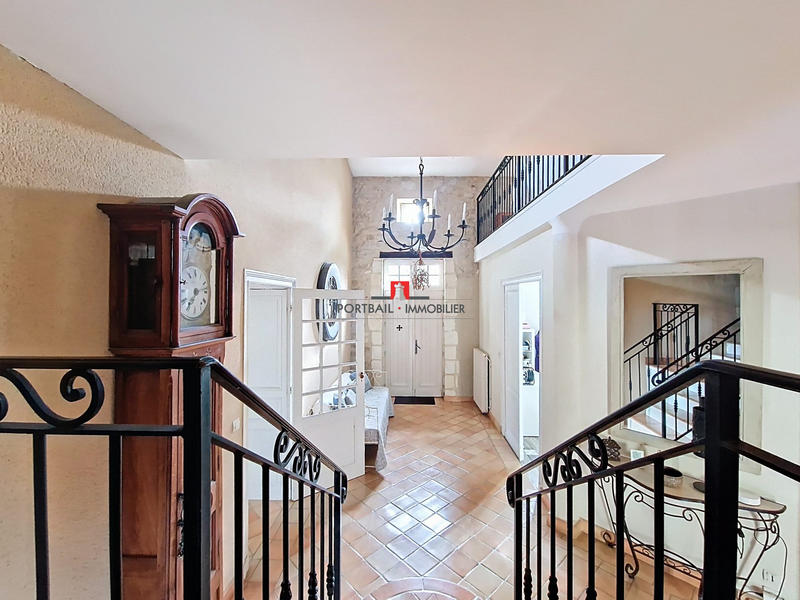 Maison ancienne - 273 m² - 7 pièces