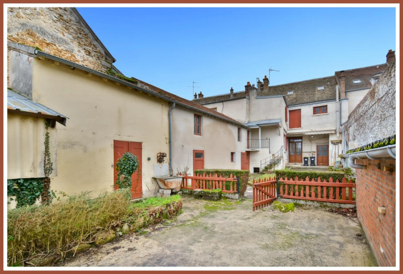 Maison - 100 m² - 6 pièces