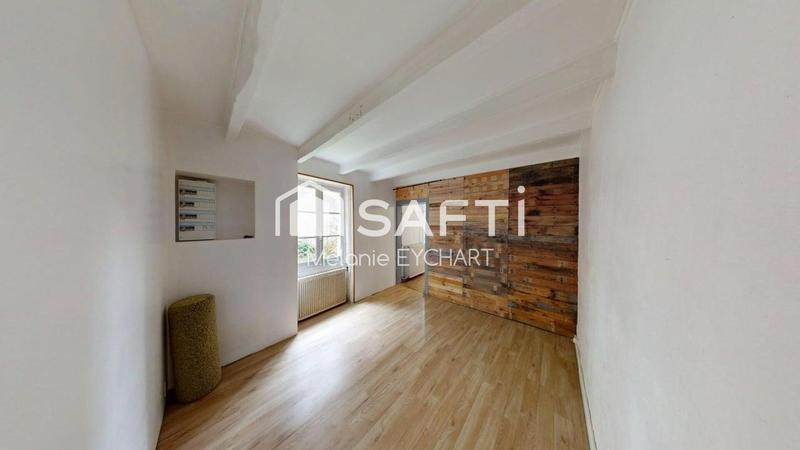 Maison - 215 m² - 7 pièces