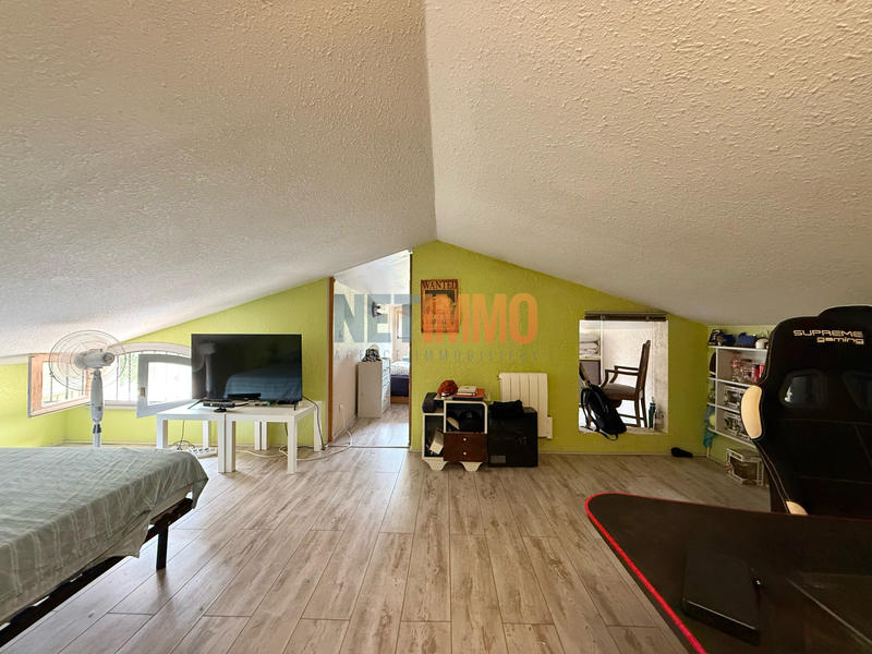 Maison - 190 m² - 9 pièces