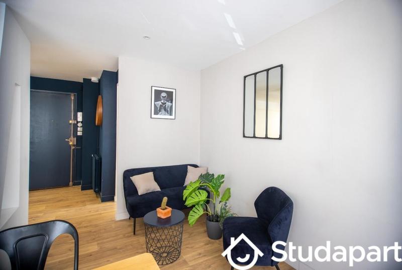 Chambre - 10 m² - 1 pièce