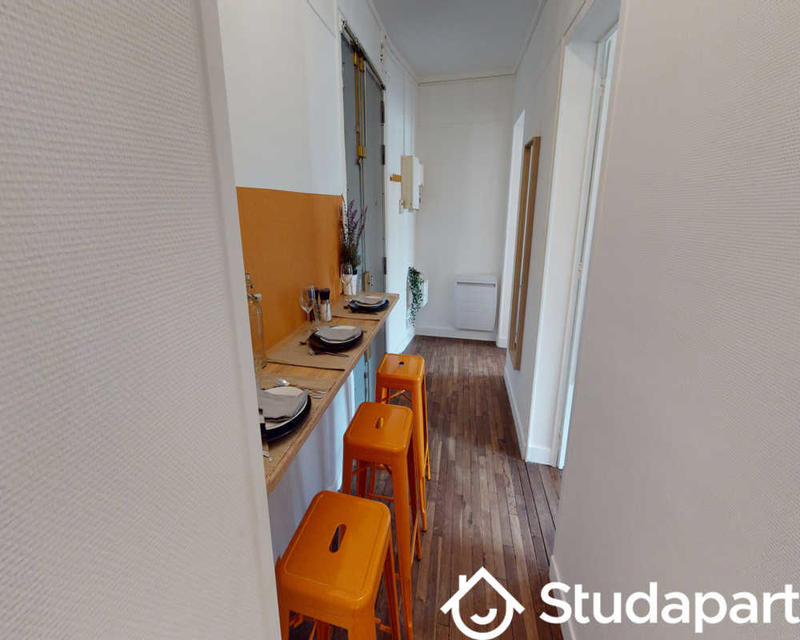 Chambre - 70 m² - 1 pièce