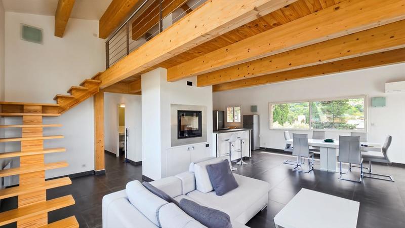 Appartement - 101 m² - 4 pièces