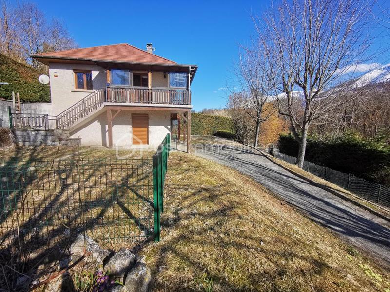 Maison traditionnelle - 115 m² - 5 pièces