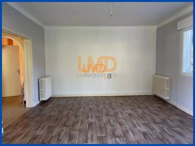 Maison - 181 m² - 8 pièces