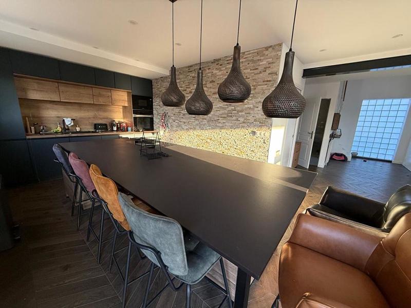 Maison - 197 m² - 8 pièces