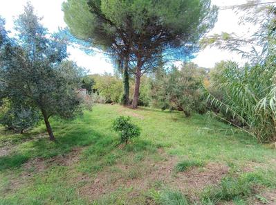 Terrain constructible - 800 m²