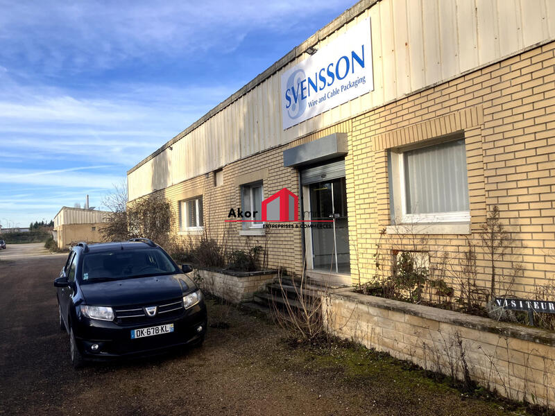 Local d'activités - 2 920 m²