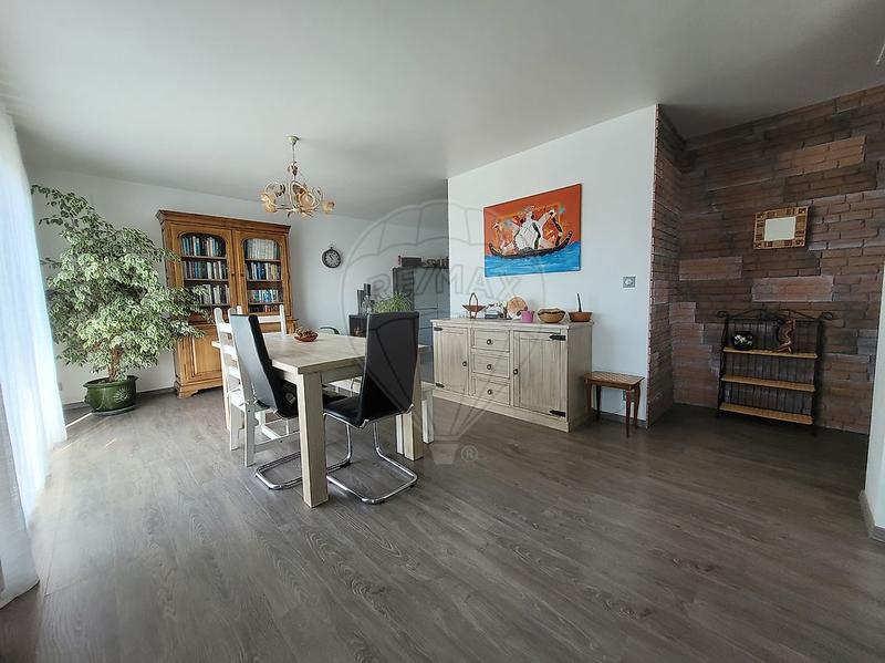 Maison - 94 m² - 4 pièces