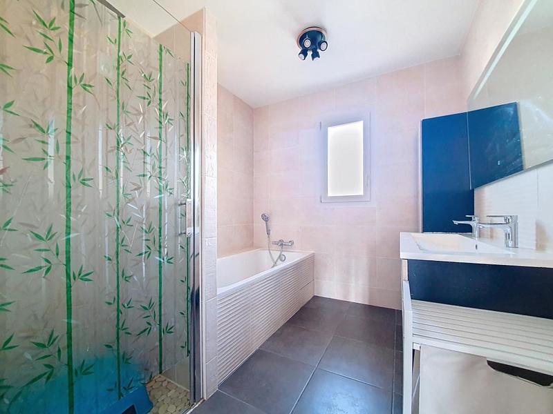 Maison - 117 m² - 5 pièces