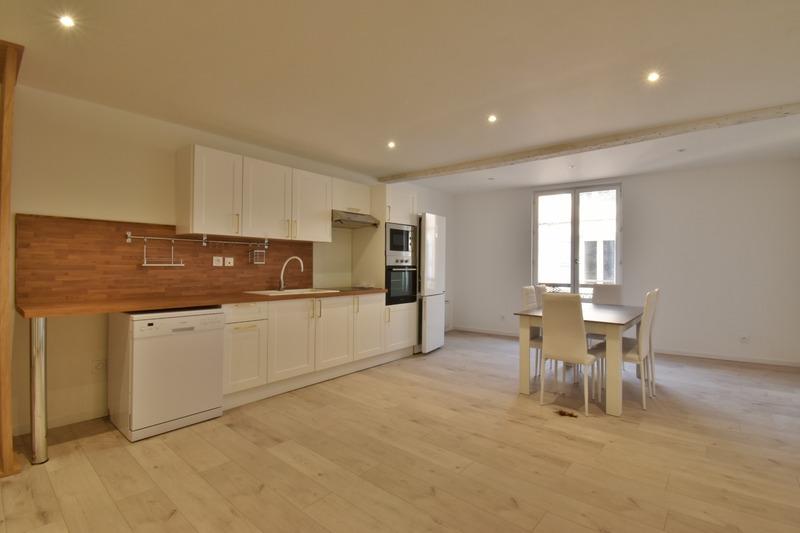 Immeuble - 195 m² - 8 pièces