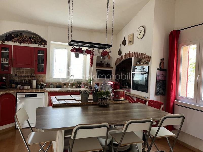 Maison - 187 m² - 5 pièces