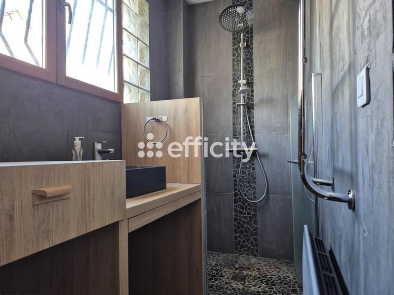 Maison - 86 m² - 5 pièces