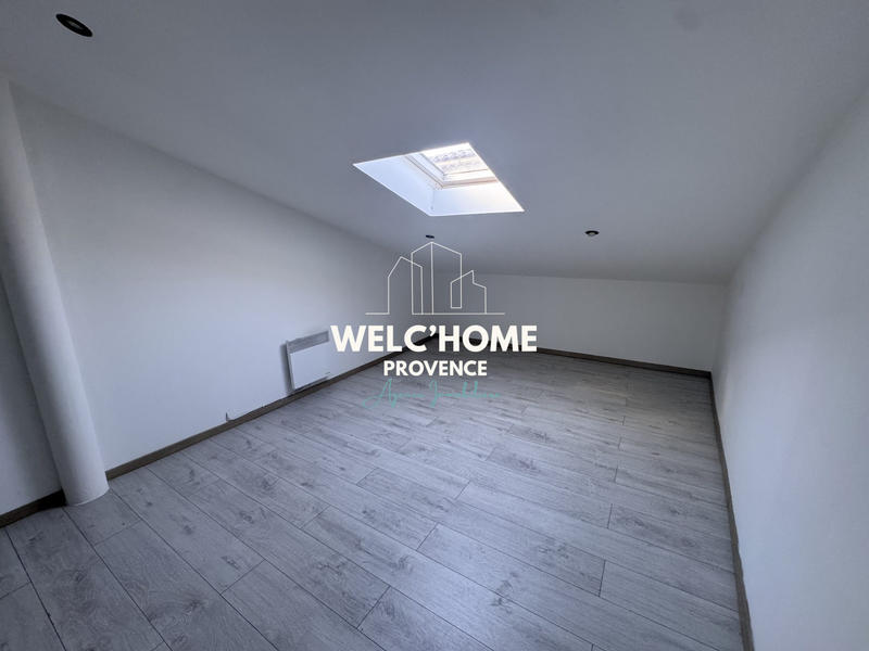 Maison - 98 m² - 5 pièces