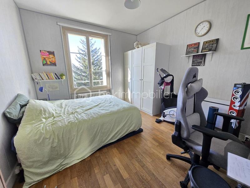 Appartement - 99 m² - 4 pièces